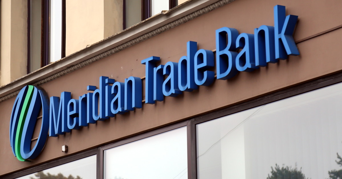 Сменить банк. ТРЕЙД банк. Meridian trade Bank Латвия интернет банк. Смена банка. МТБ банк Латвии.